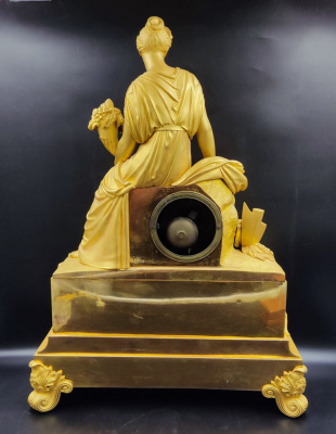 Каминные часы "Богиня Деметра". Франция, 1820-40-е гг.