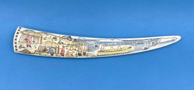 Изделие из бивня моржа "гр.Мейныринтына Н. С.Нешкан.1991г".
