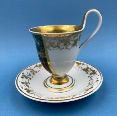 Чайная пара "Дамы в Дворцовом парке кормят лебедей".