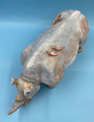 Авторская скульптура "Носорог с птицами".Н.А.Воронова, 2019 год.