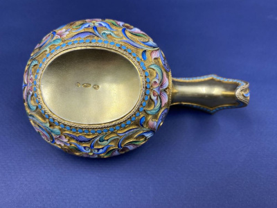 Ковш в эмалях. Мария Семенова, Москва, 1896-1908 гг. 