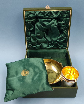 Серебряный набор: корзинка и три стопки. Киев, СССР, 1950 года.
