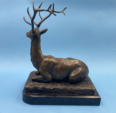Бронзовая скульптура "Олень с длинными рогами". "Bronze Caranti Paris J.S.Deposee". Скульптор:P.Lecourtier.