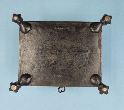 Шкатулка "Танцы". Каслинское литьё, 1905 год. Формовщик Е.Востротинъ.