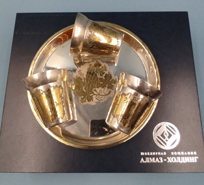 Серебряный подносной набор "Алмаз Холдинг" 925 пр. в коробке.