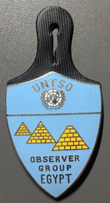 Знак "UNTSO OBSERVER GROUP EGYPT".