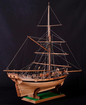 Изящная модель Британского куттера Alert 1777 года в масштабе 1/48.