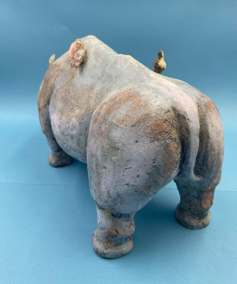Авторская скульптура "Носорог с птицами".Н.А.Воронова, 2019 год.