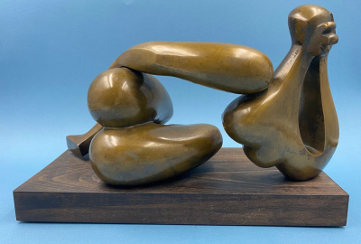 Бронзовая фигура "Лежащая", 2000 г. Антонов А.Г.