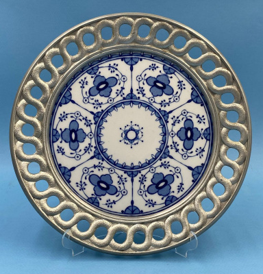 Тарелка "Fine China. Lichte". 