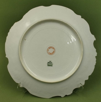 Фигурная тарелка "Martial Redon". Лимож, 1891-1896 гг.