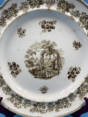 Большое блюдо "Гарднер", 1850 год.